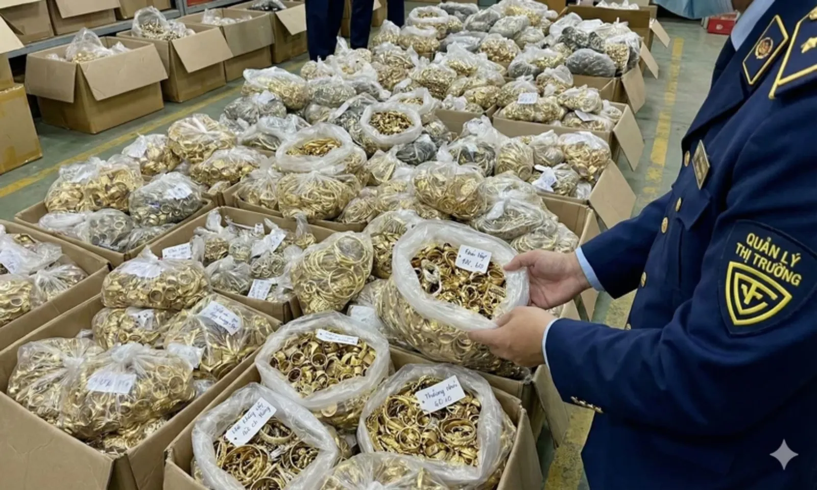 Quét “chợ mạng”, phát hiện hơn 194.000 sản phẩm lậu