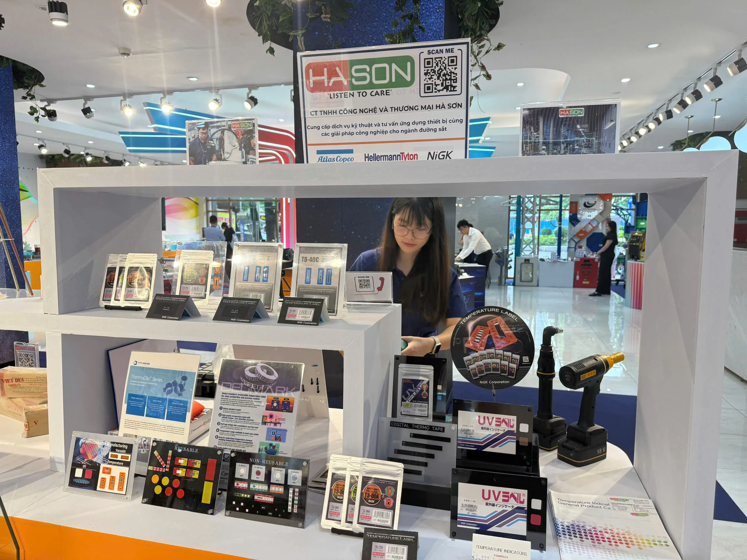 DN gio thieu san pham cong nghe