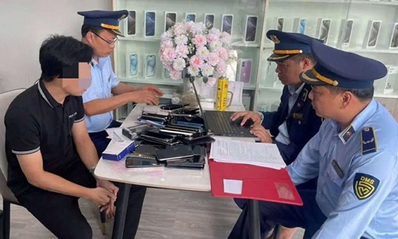 Cuối năm, cảnh báo hàng không rõ nguồn gốc ra thị trường