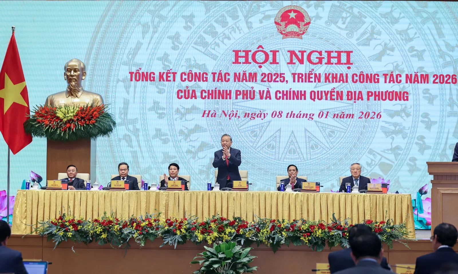 Thủ tướng: cần các giải pháp “chuyển đổi trạng thái, “biến nguy thành cơ