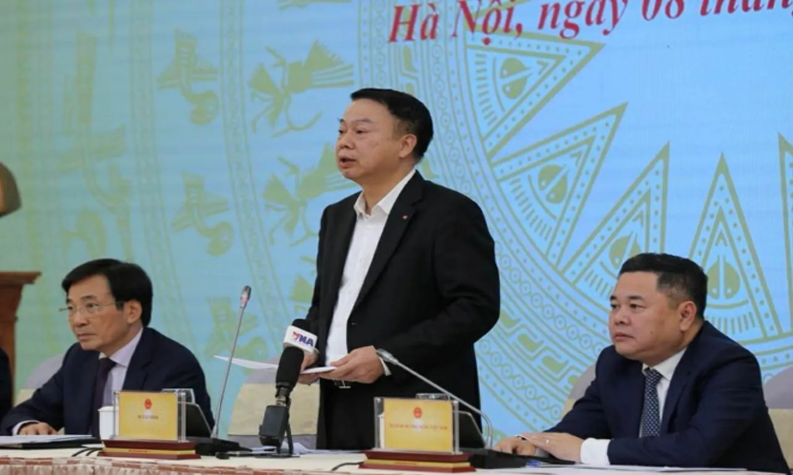 Kinh tế Việt Nam tăng trưởng ấn tượng giữa nhiều thách thức – Hình 2