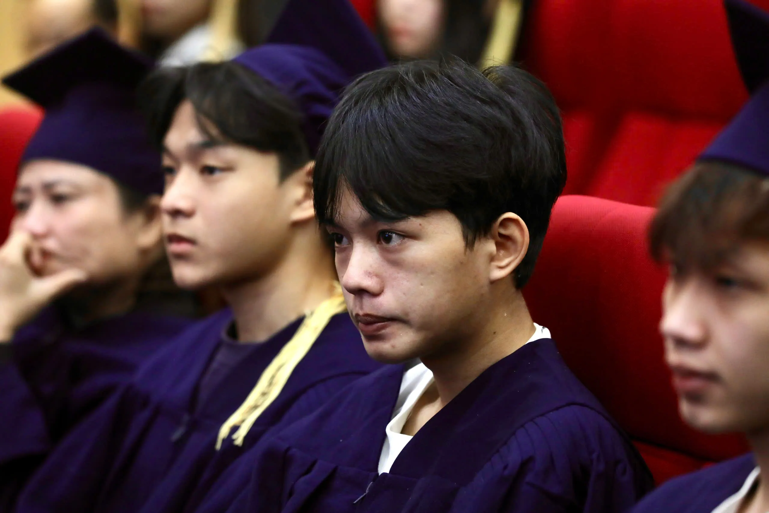 Xúc động với những câu chuyện vượt khó của các em