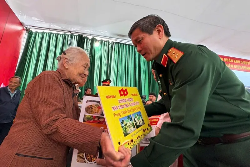 chien dich quang trung-090126