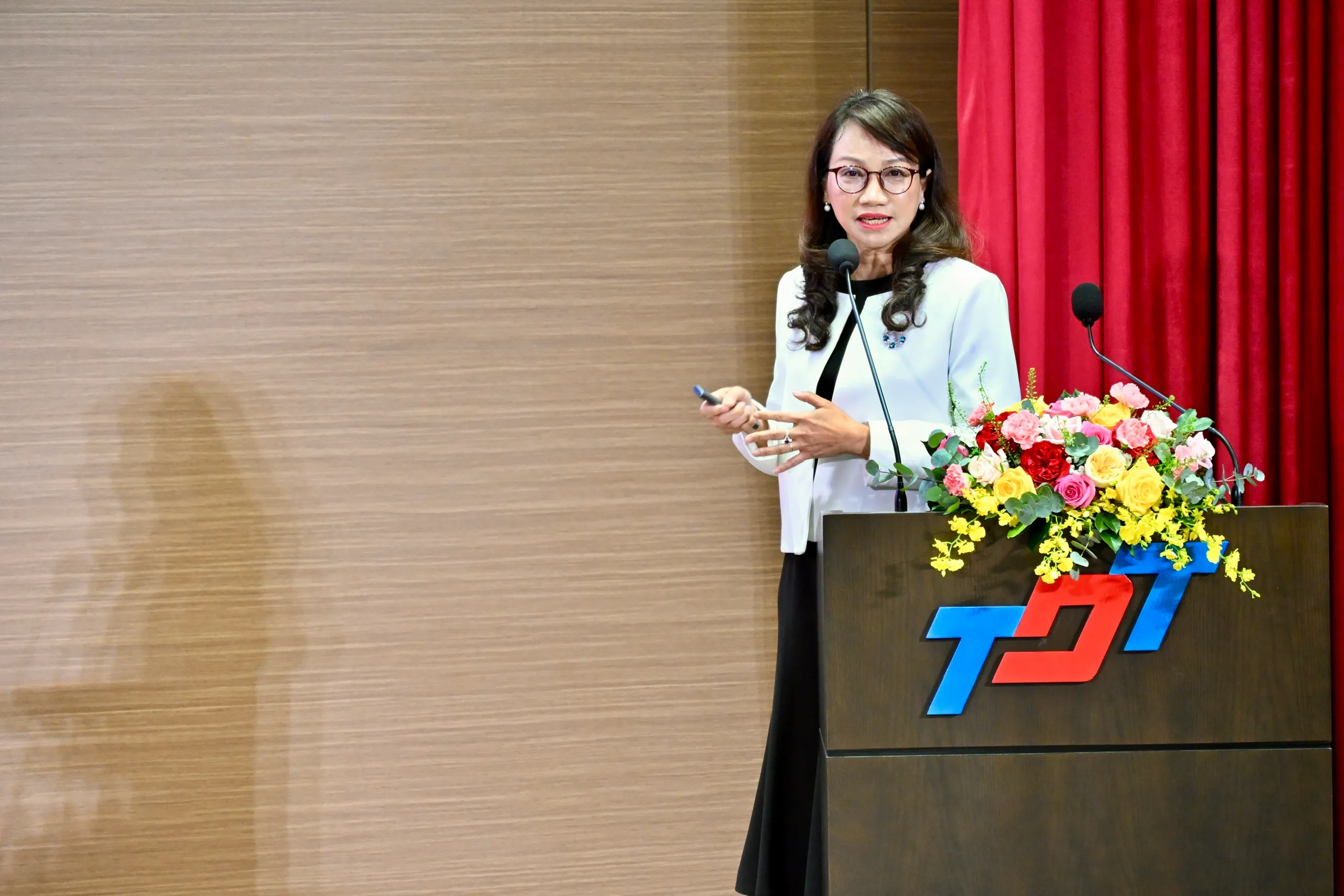 z7411014219463_1d7fa6e83efe805ae92877af1a767cc8