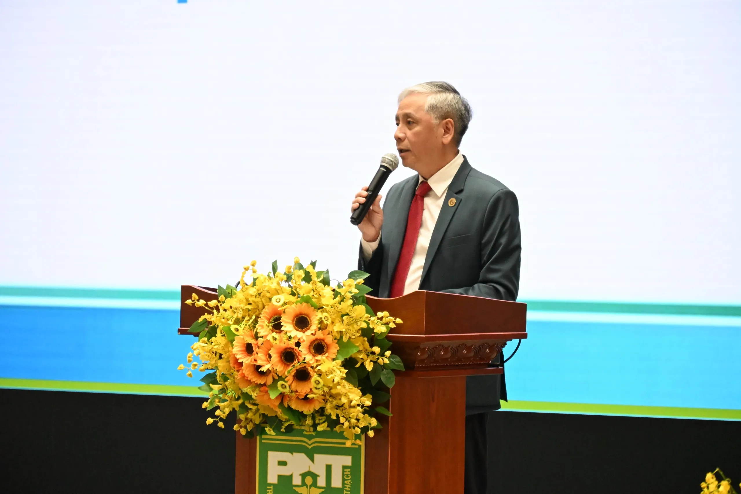 z7415911005994_d87f8f82e8834571a15b1c573b70880a