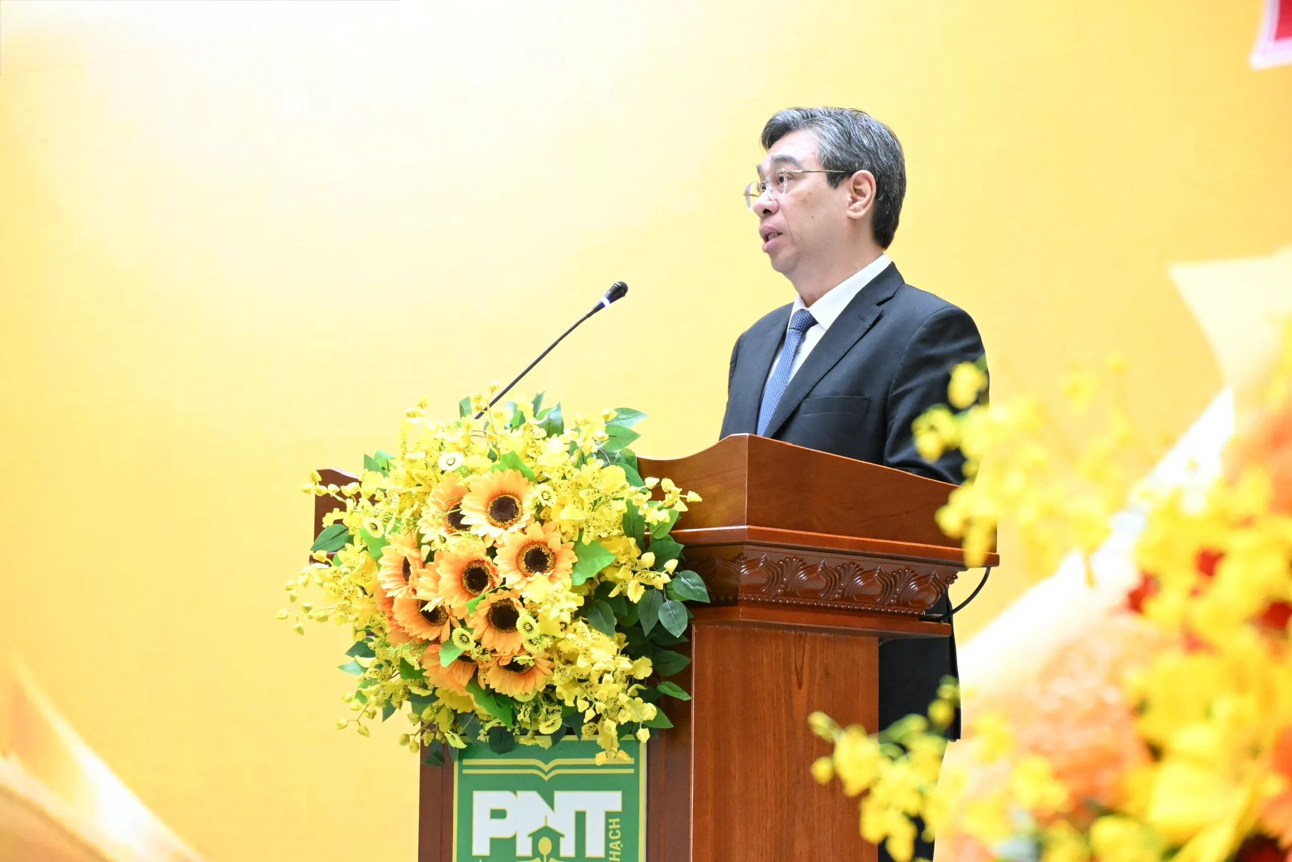 z7416647119458_3735e2fe1ad2260a82a95183f901a48d