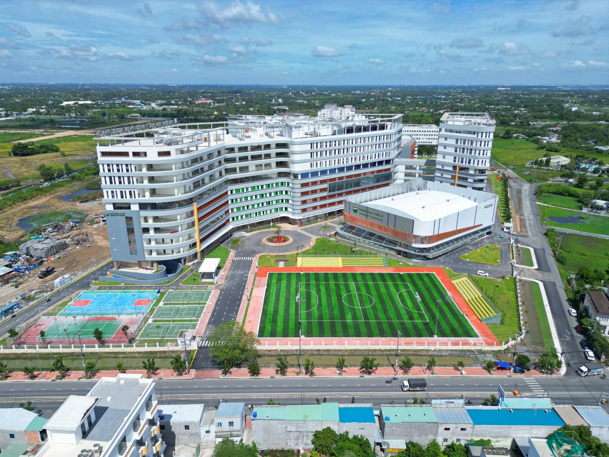 606031900_122150134028919574_3963504389946237848_n