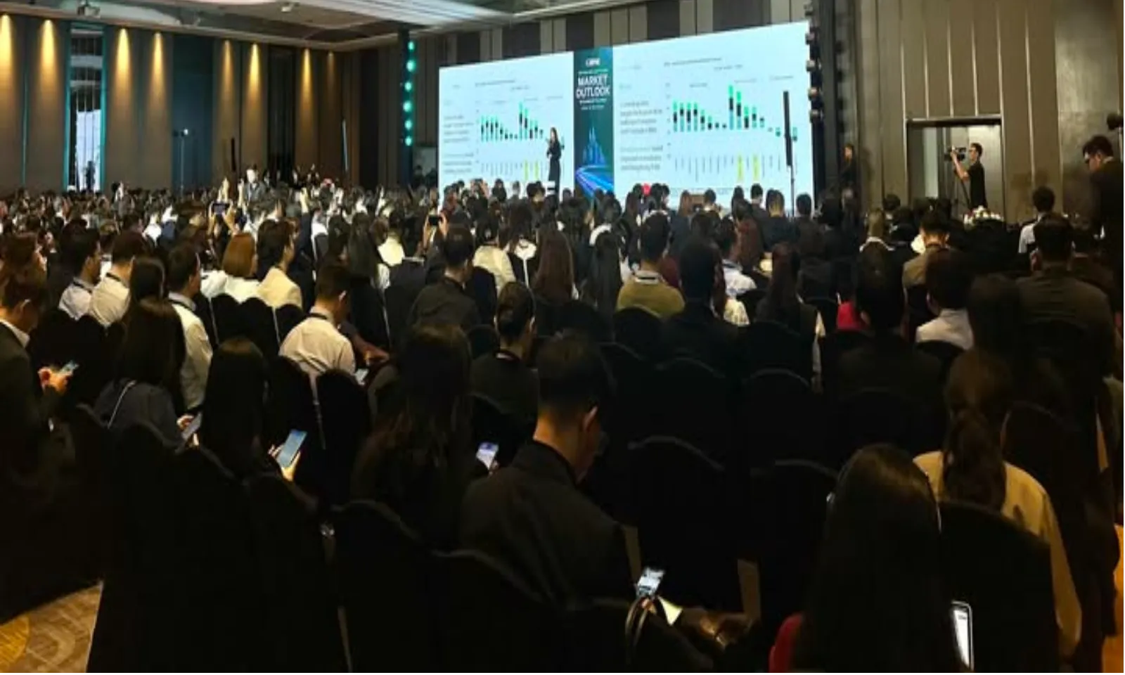 Thị trường bất động sản TP.HCM sôi động trở lại