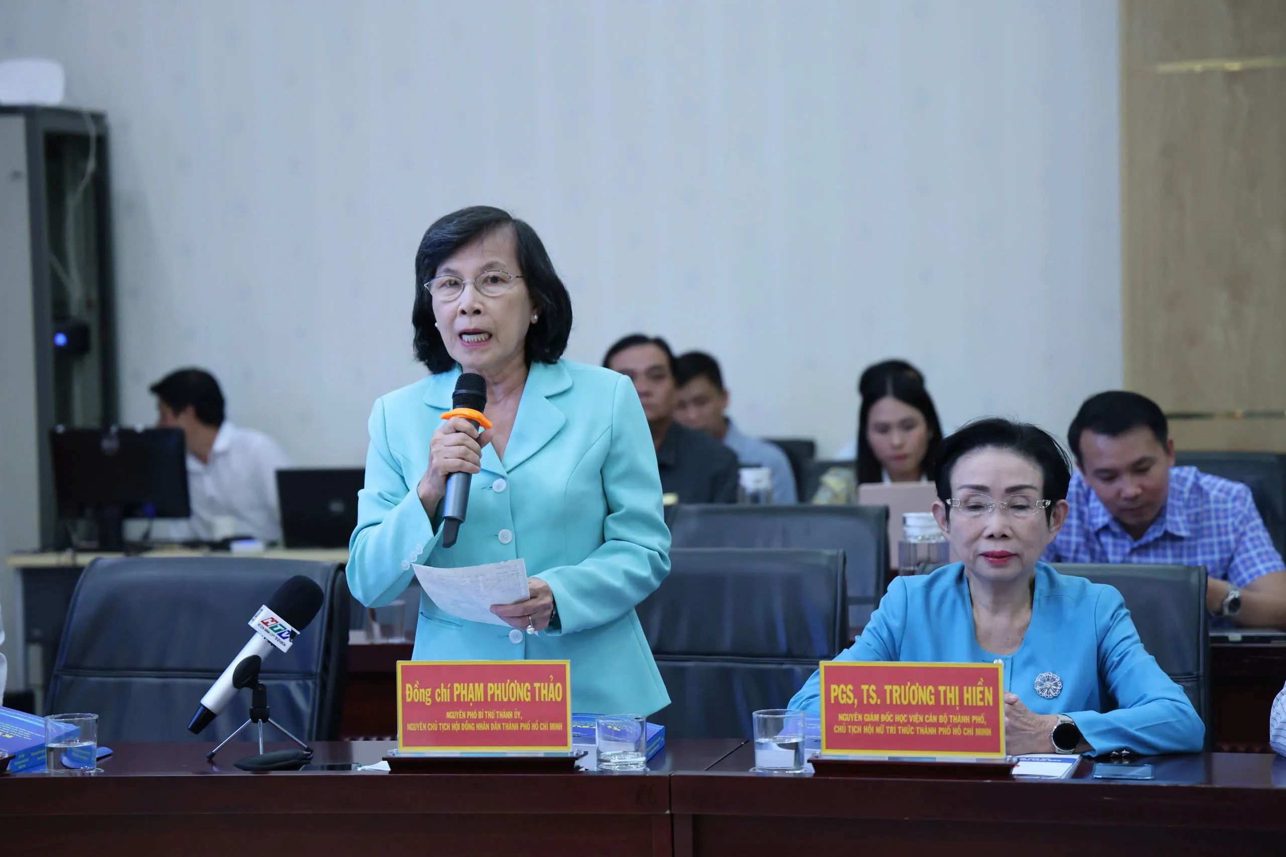 Bà Phạm Phương Thảo kiến nghị