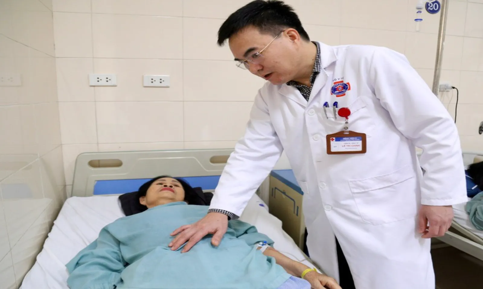 Đột phá kỹ thuật điều trị ung thư phụ khoa tại Bệnh viện K - Hình 1