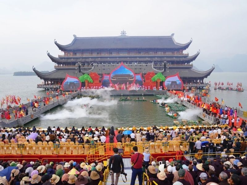 DIỄN VĂN KHAI MẠC LỄ HỘI LÀNG