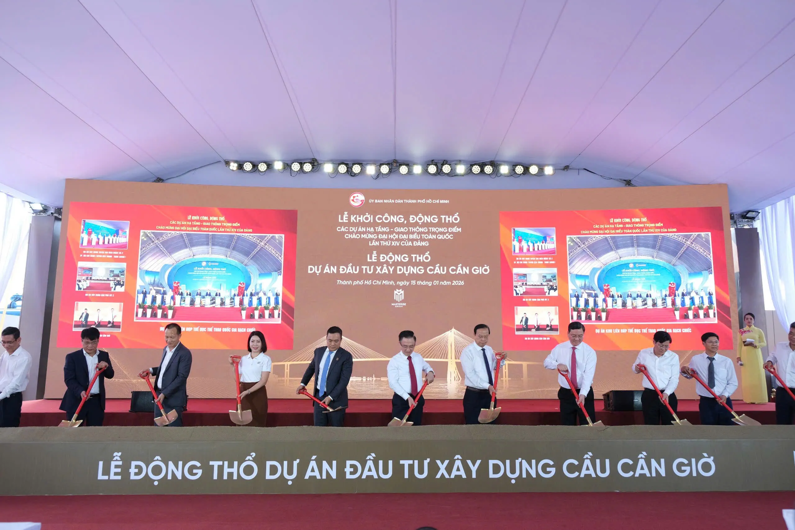 z7432722481258_3053a9eec0f90222c56485779e3aec53