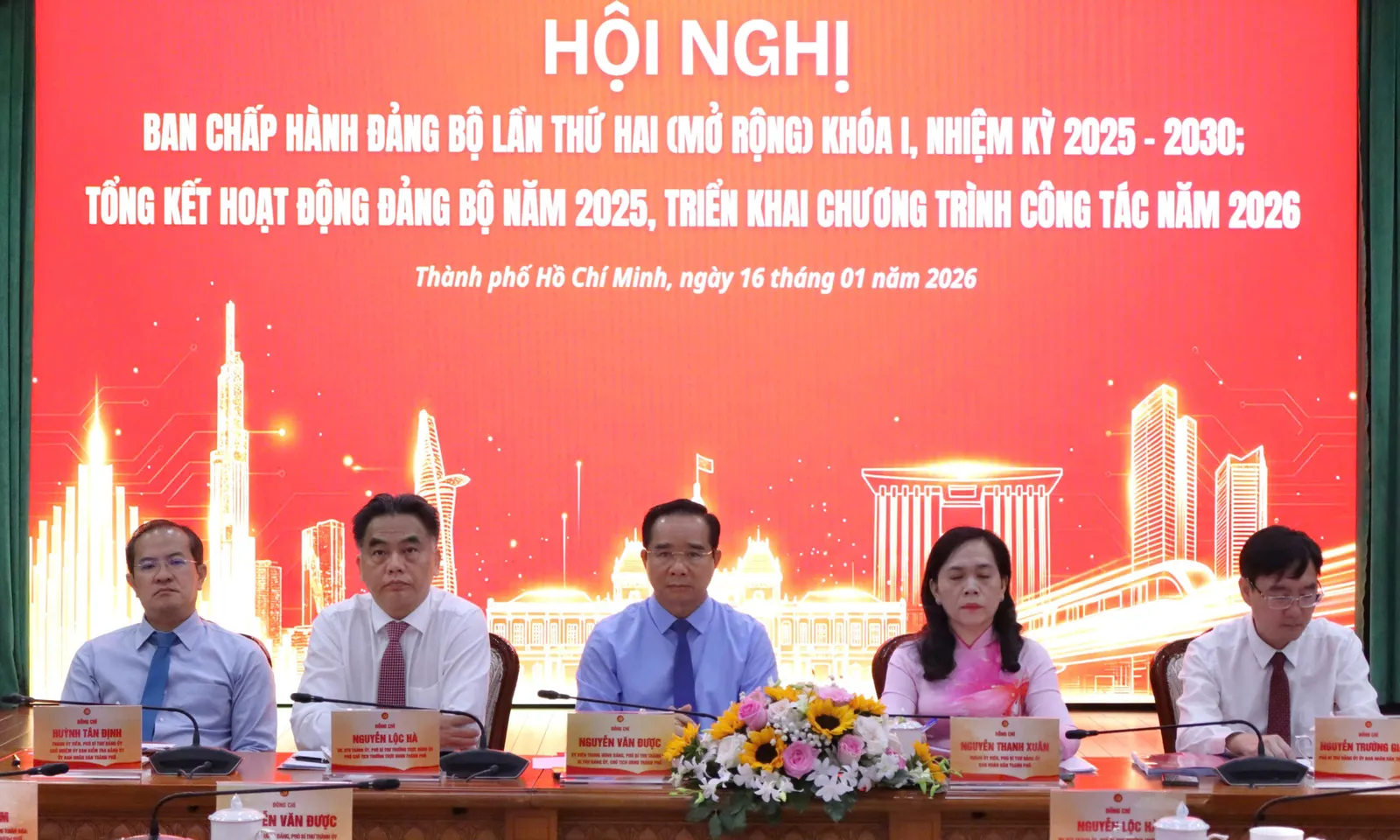 Cởi trói về thể chế  là động lực giúp thành phố phát triển