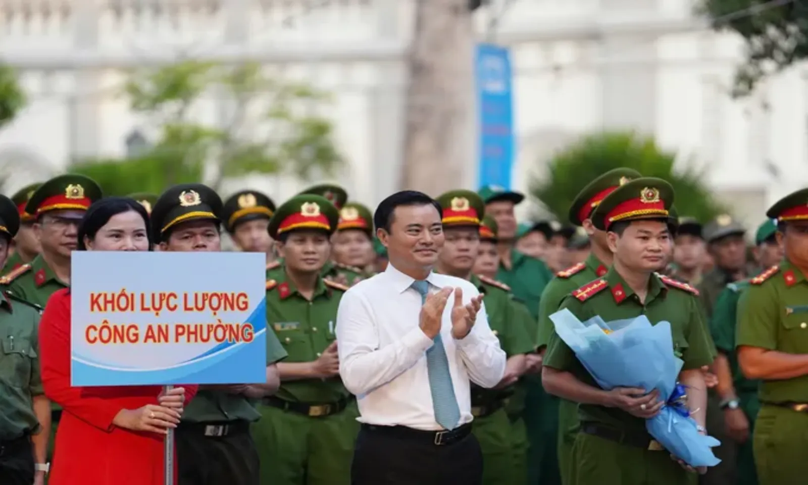 TPHCM ra quân lập lại trật tự lòng đường, vỉa hè – Hình 1