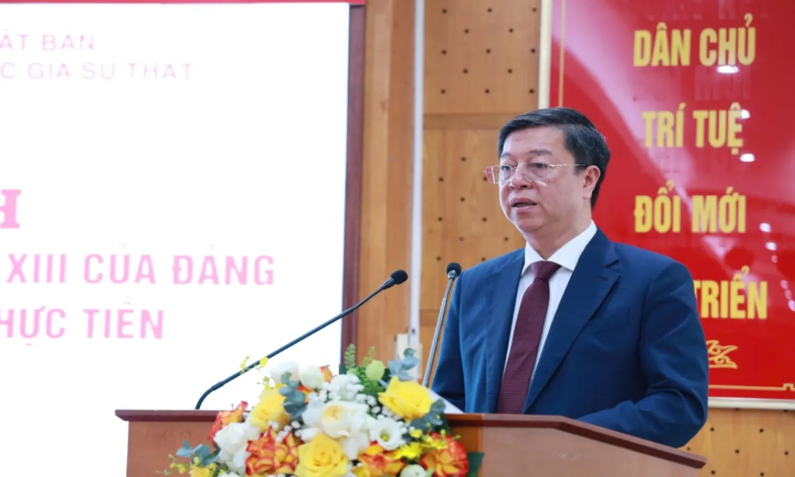 Ra mắt sách ngành Tuyên giáo và Dân vận chào mừng Đại hội XIV – Hình 2