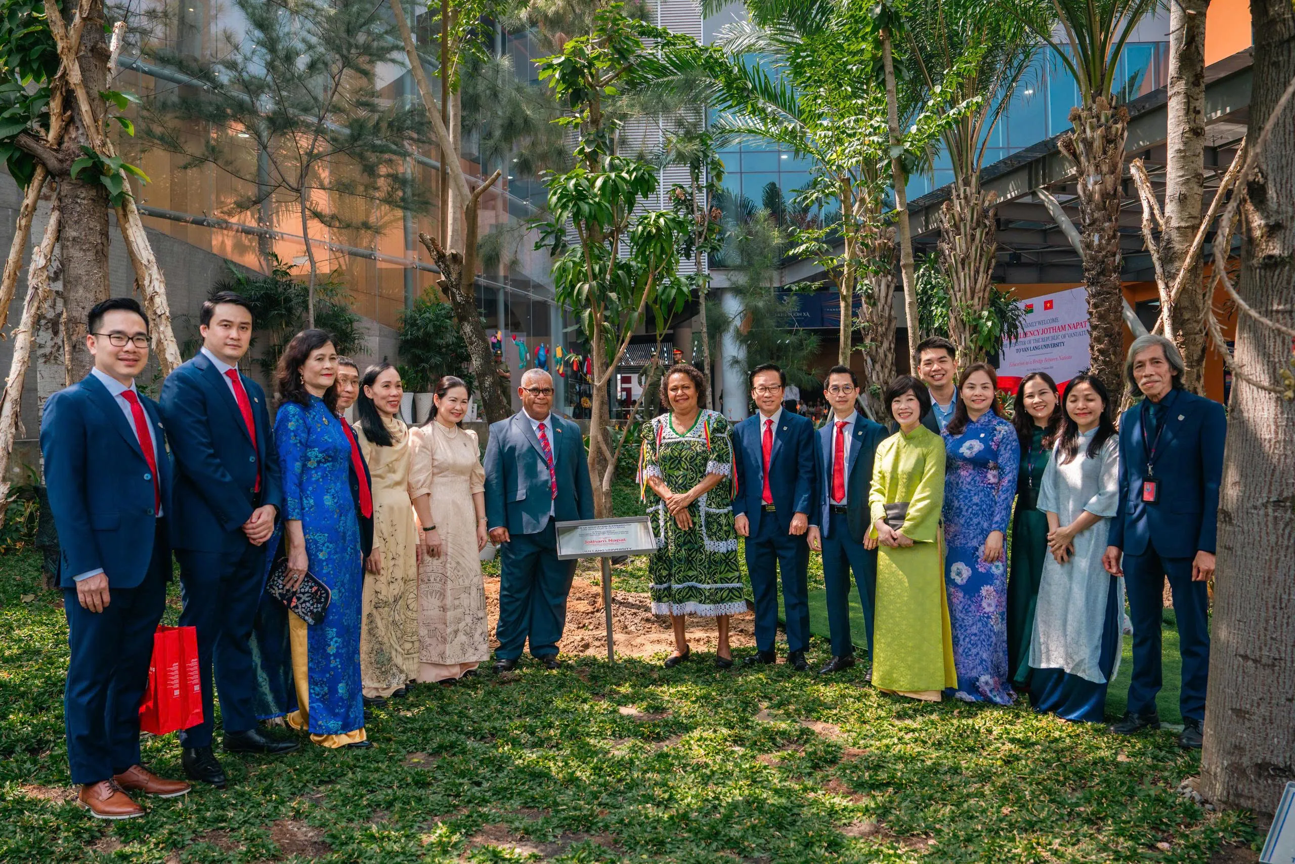 z7440514141748_315566c301d45d533a5016bb1880675d