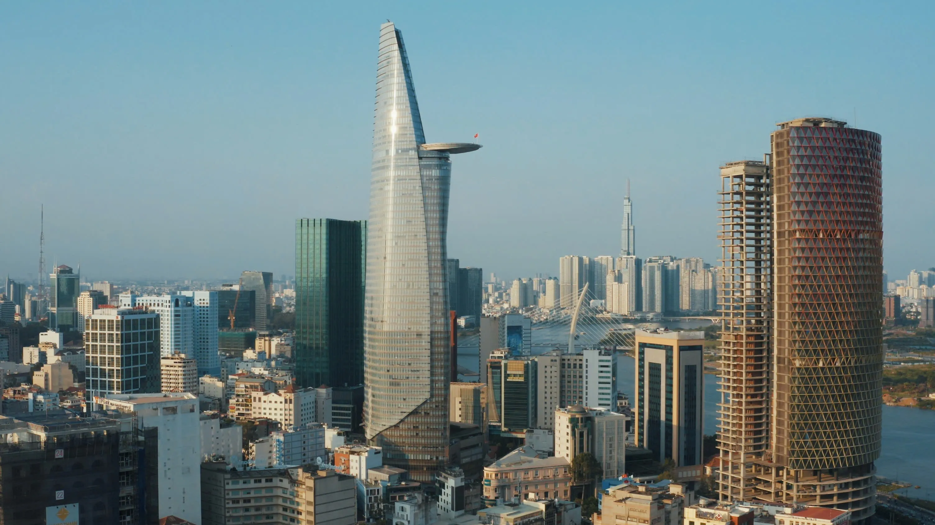 Toan canh toa nha TP