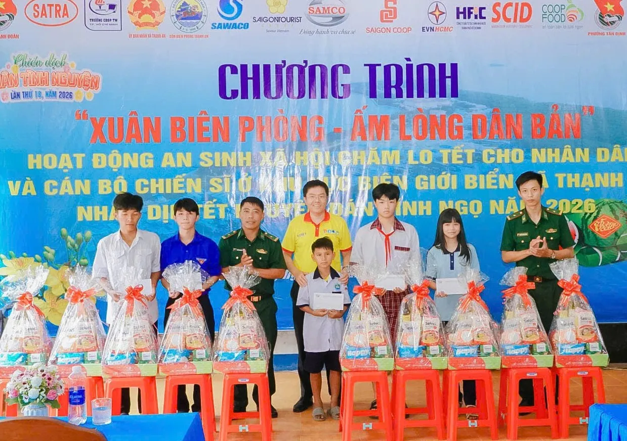 z7443363536509_828094390c22aff7c48a96ae6a228e81