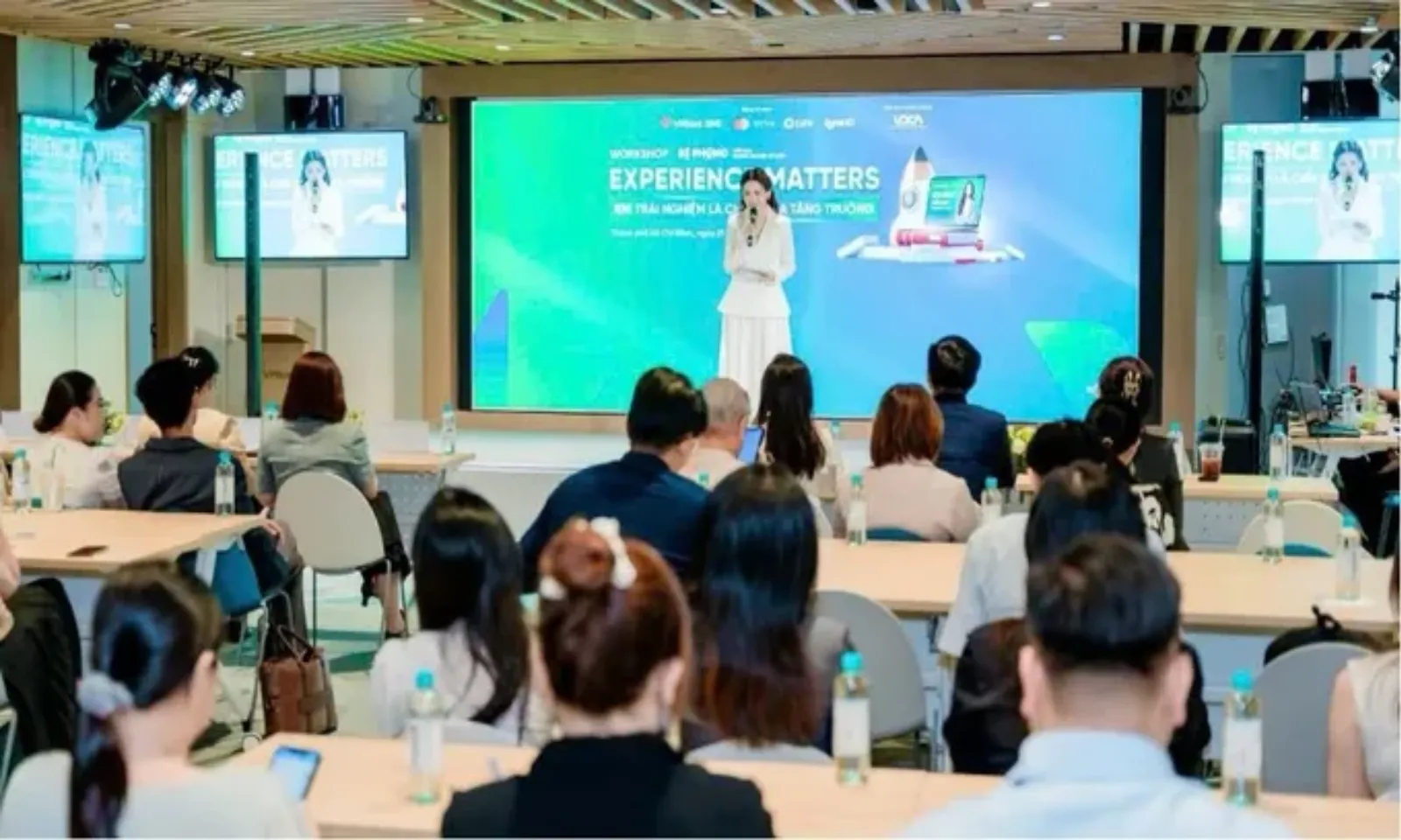 Nhiều giải pháp hỗ trợ hộ kinh doanh chuyển từ thuế khoán sang thuế kê khai – Hình 1