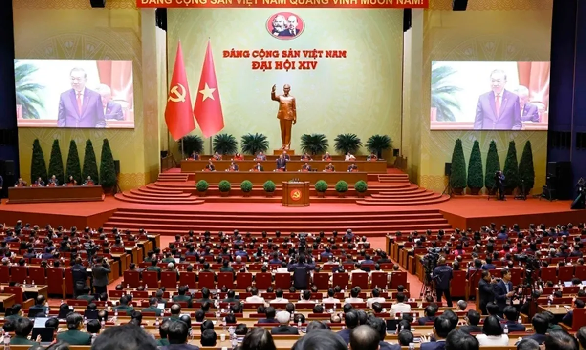 Công bố danh sách Bộ Chính trị khóa XIV