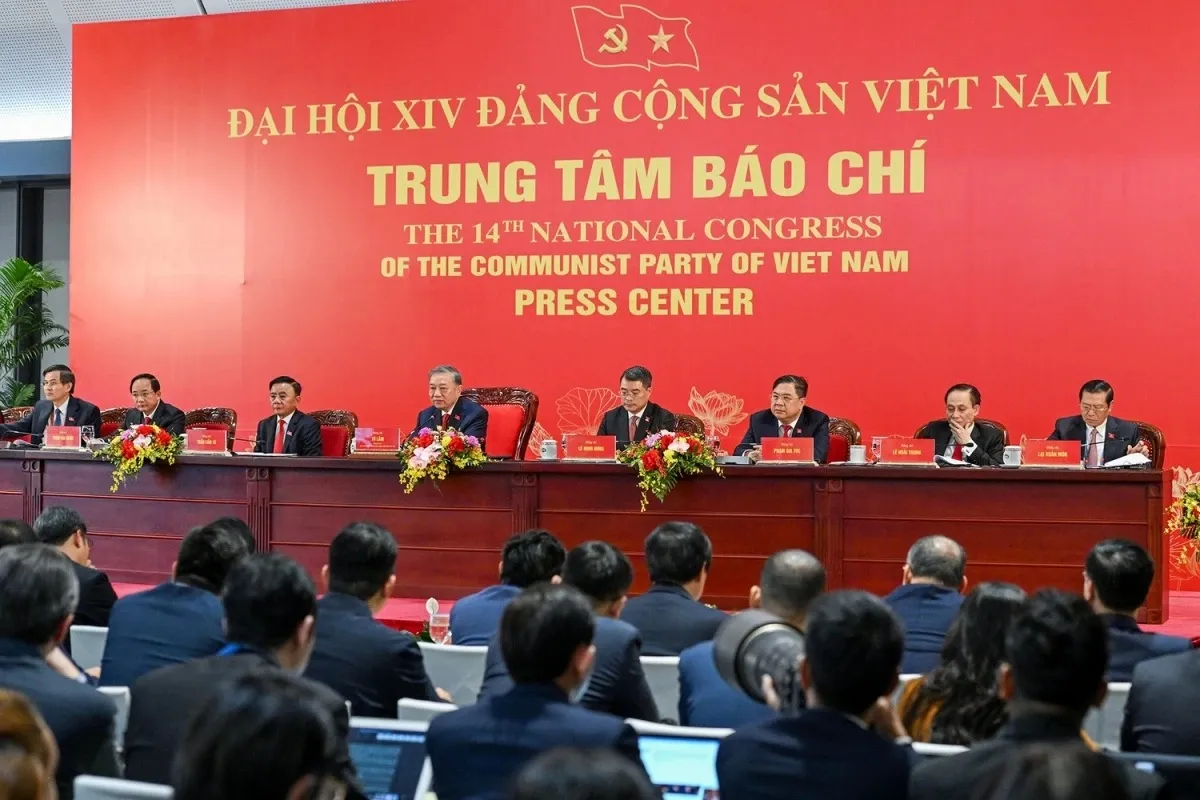 Tổng Bí thư chủ trì họp báo quốc tế. Ảnh VOV