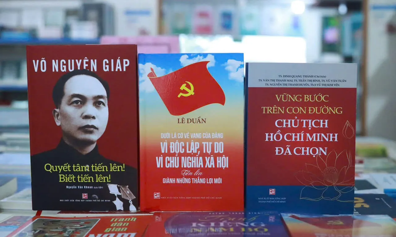 Lễ hội đường sách Tết Bính Ngọ “Xuân hội tụ - Vững bước vươn mình”