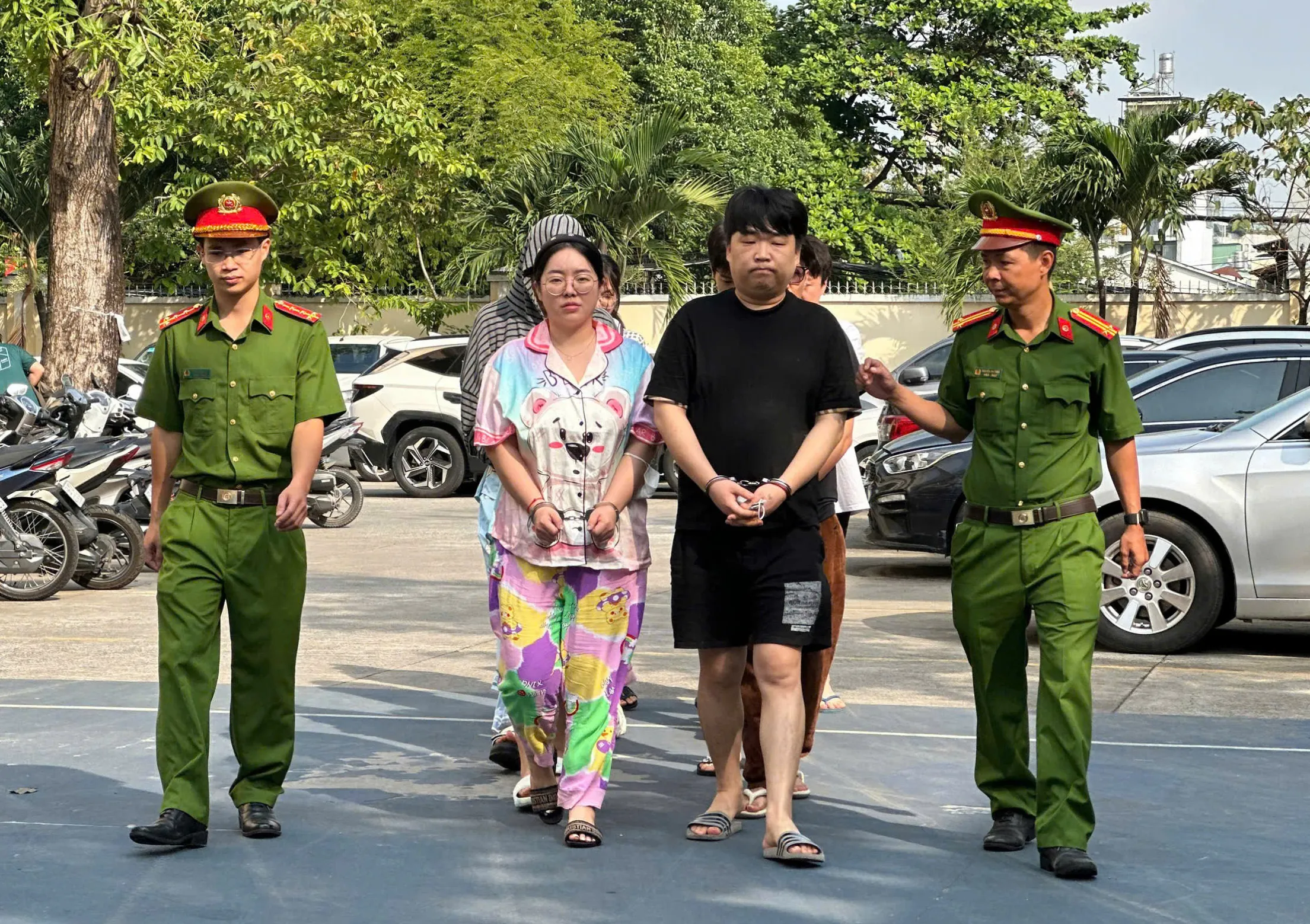 z7463537503907_65f3c0460cf978741cc4cc3526cfefd0