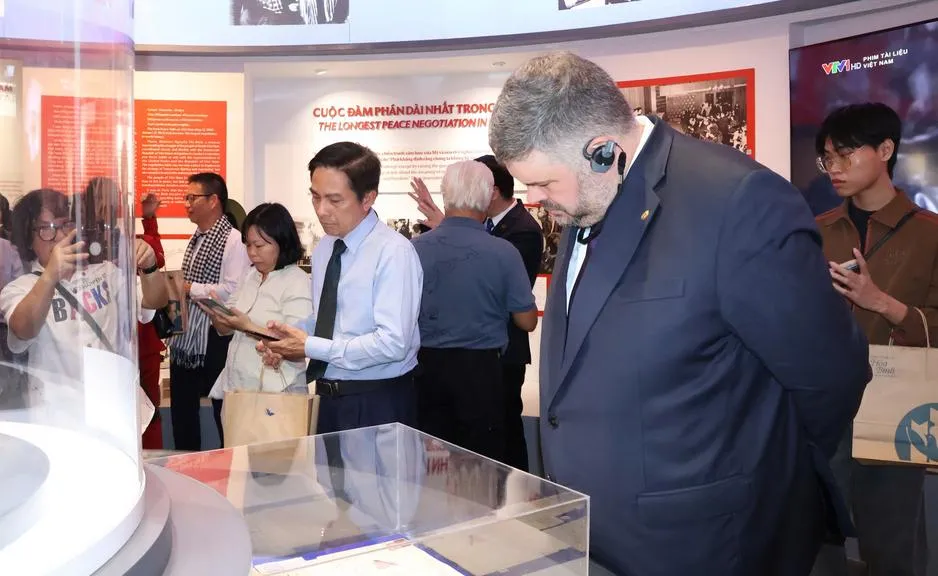 su-kien-thu-hut-du-khach-nuoc-ngoai_20260127152630