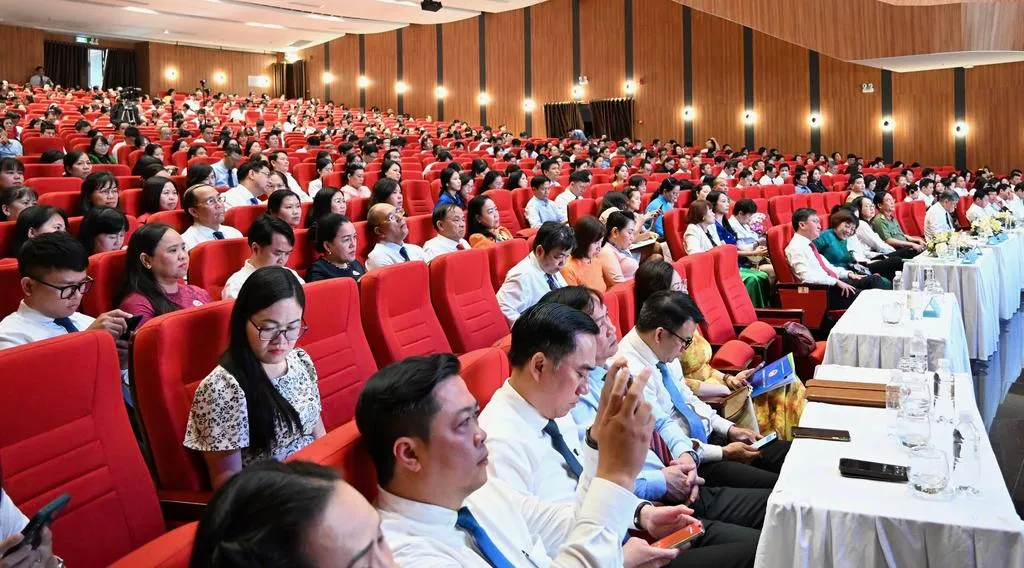 cac-dai-bieu-du-hoi-nghi_20260126193501