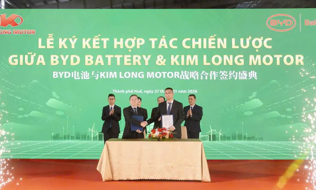Kim Long Motor động thổ xây dựng Nhà máy sản xuất pin BYD 130 triệu USD
