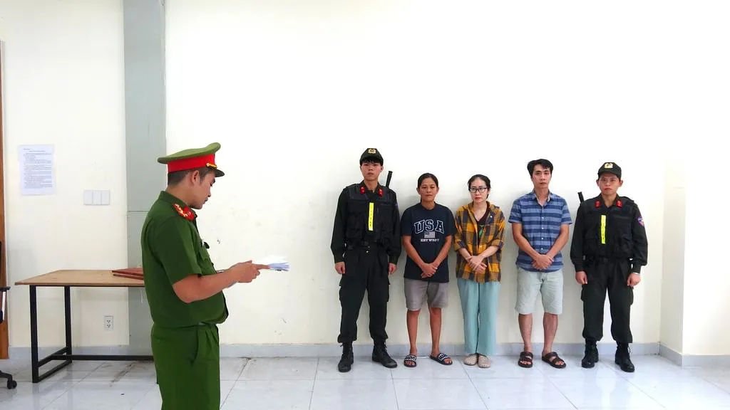 Triệt phá đường dây bán thạch tín cho nha khoa, thu hơn 674 gam chất độc