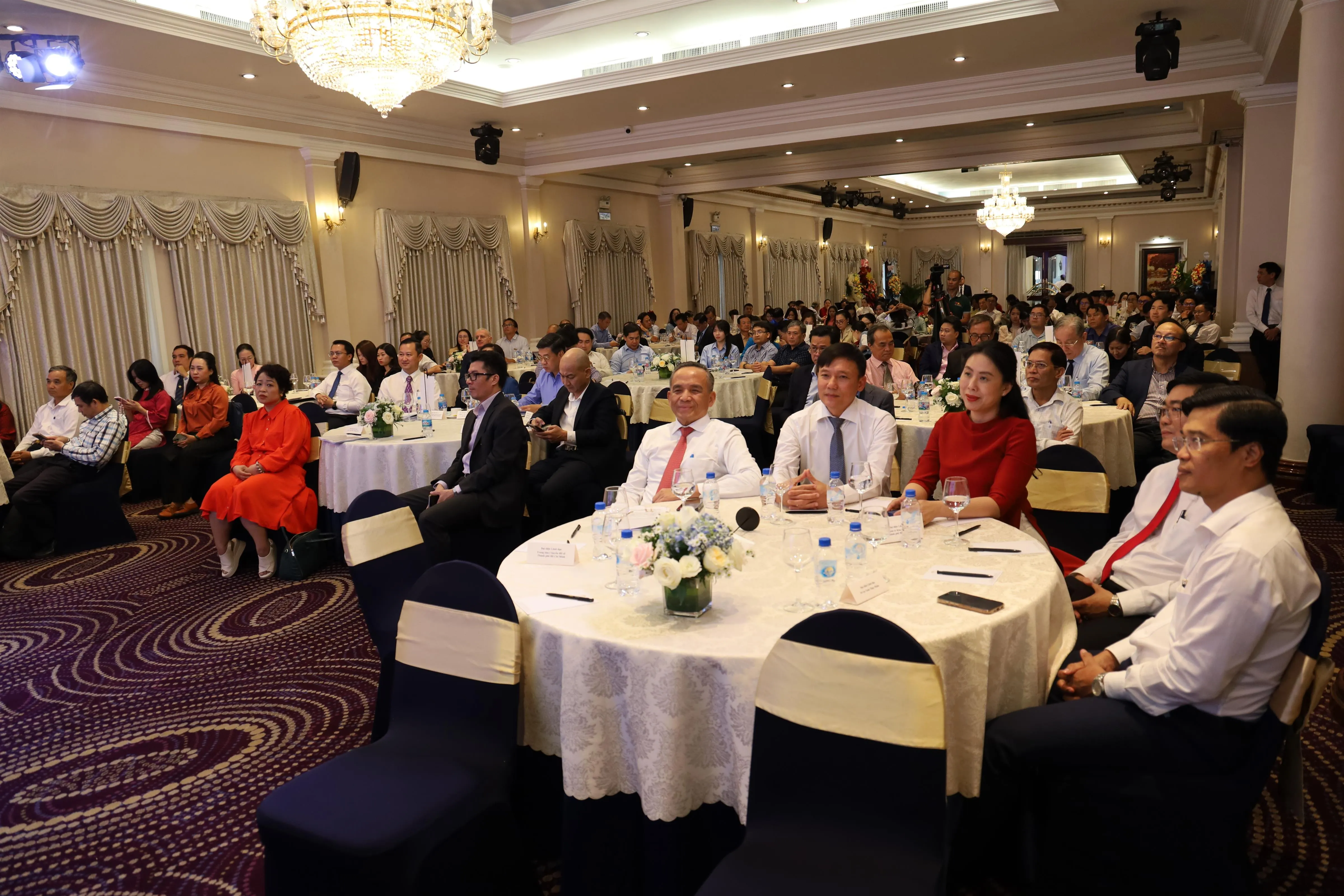 Đại biểu tham gia hội nghị