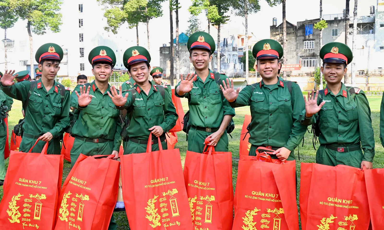 Chiến sĩ trẻ hoàn thành nghĩa vụ, viết tiếp ước mơ