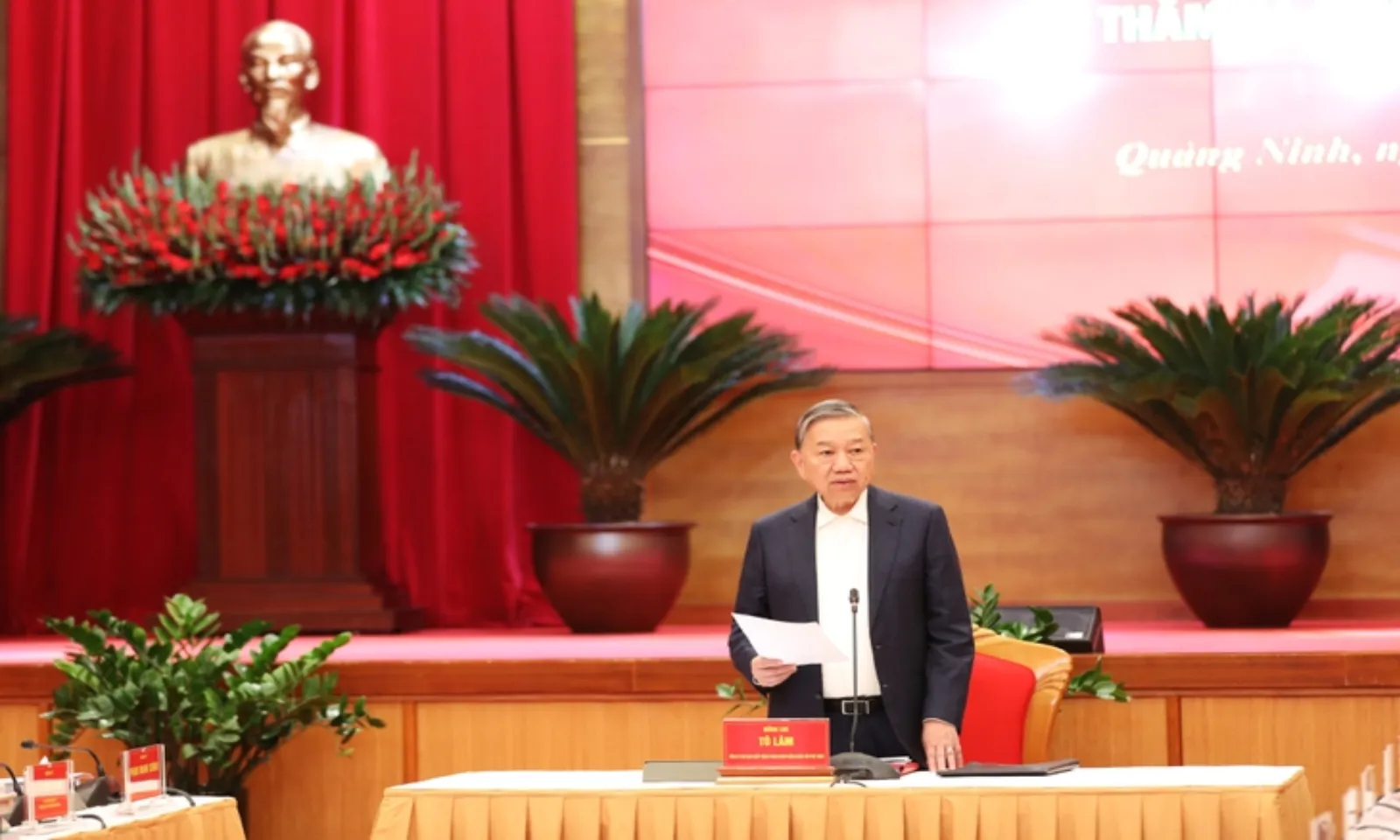 Quảng Ninh Hình mẫu phát triển xanh, hiện đại – Hình 2