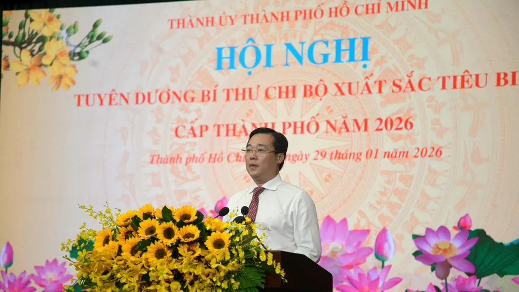 pho-bi-thu-thuong-truc-thanh-uy-le-quoc-phong-phat-bieu-tai-hoi-nghi_20260129122853