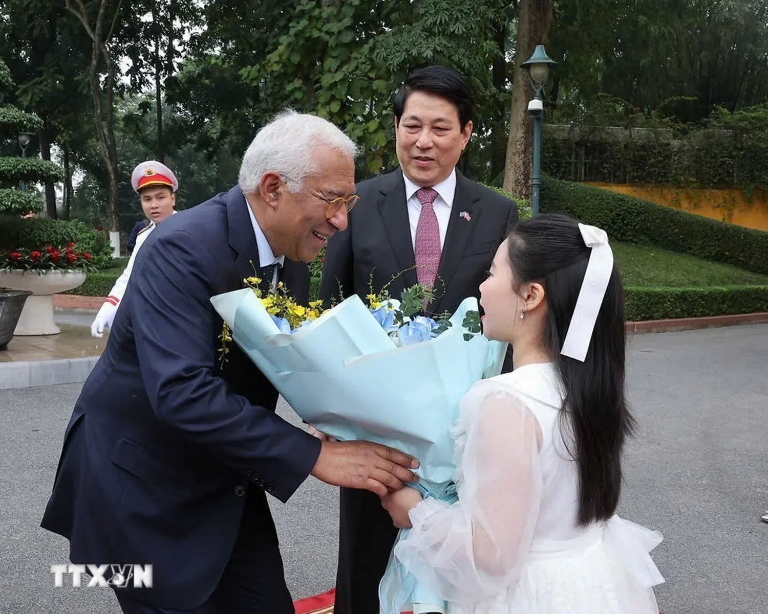 2901-chu-tich-nuoc-don-chu-tich-hoi-dong-chau-au