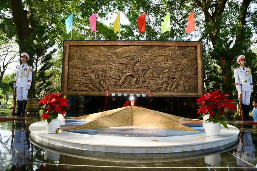 bia-tuong-niem-chien-si-biet-dong-sai-gon-gia-dinh_20260130174933