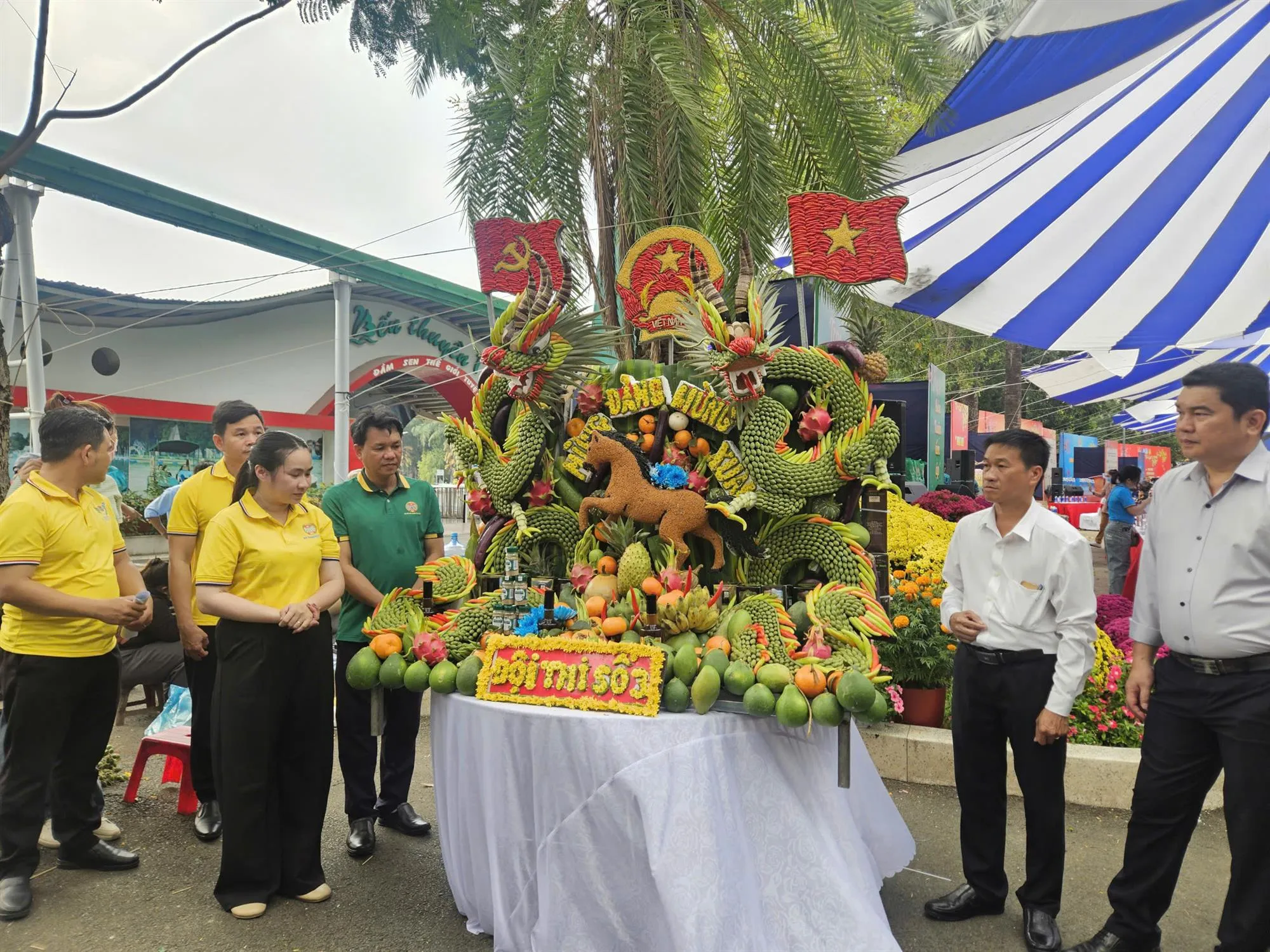 z7487288886232_718f473e996e558a4ee892254f4d37f0