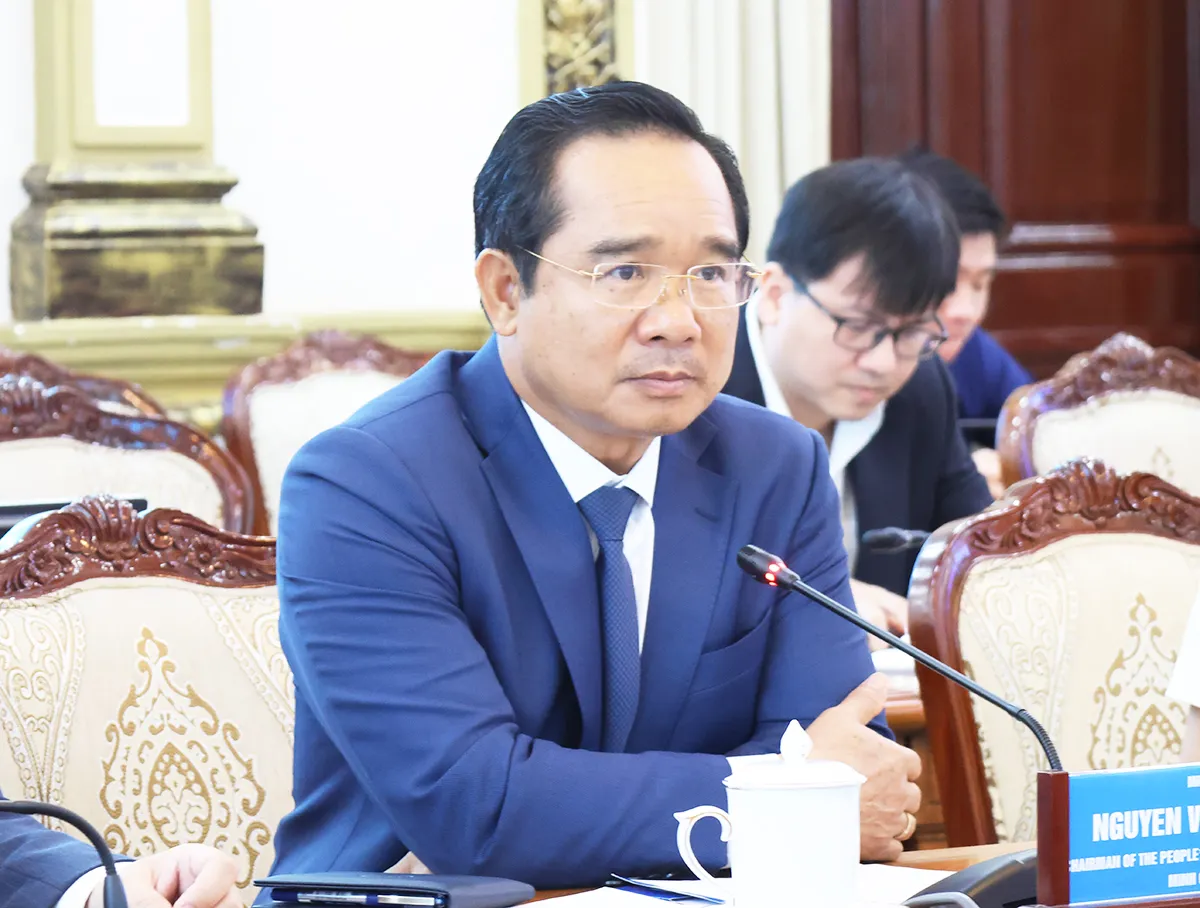 Chủ tịch UBND TP Nguyễn Văn Được phát biểu tại buổi tiếp