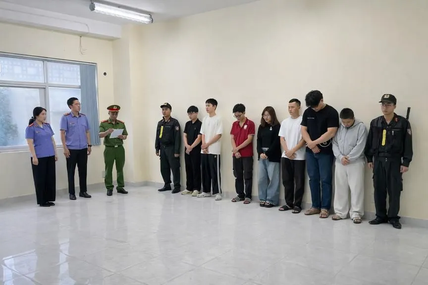 TPHCM triệt phá đường dây buôn bán thuốc lá điện tử doanh thu hàng tỷ đồng