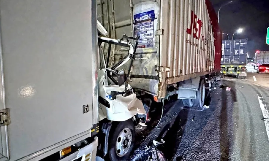 Tai nạn liên hoàn trên cao tốc TPHCM - Long Thành - Dầu Giây, 1 tài xế tử vong