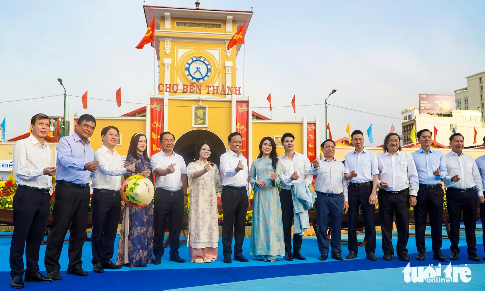 Bí thư Thành ủy Trần Lưu Quang, Chủ tịch UBND TP Nguyễn Văn Được thị sát chợ Bến Thành, hồ Con Rùa