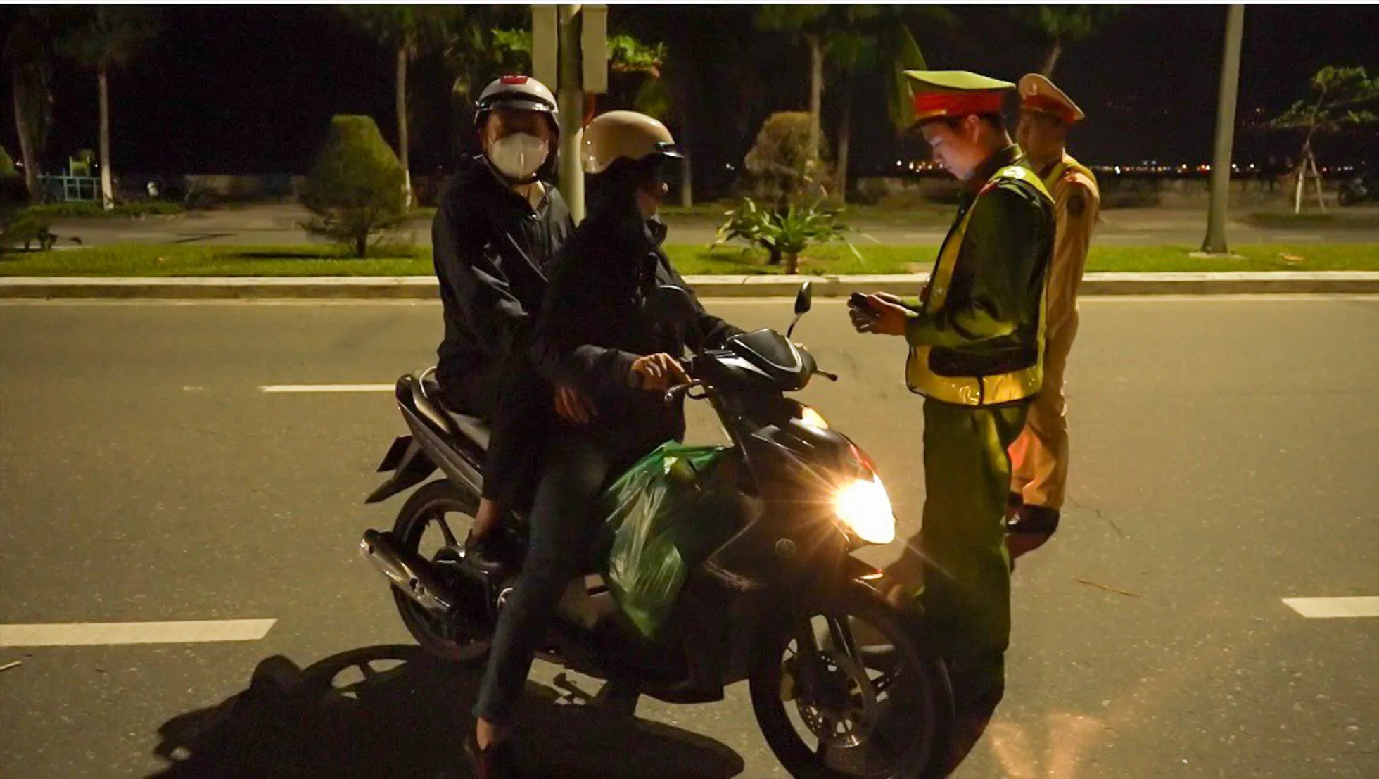 1Acf3792e02c3a72633d