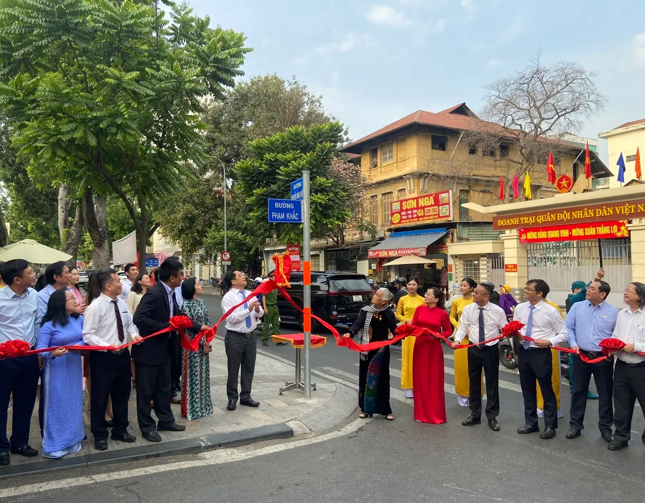 7a32404c8f45011b5854