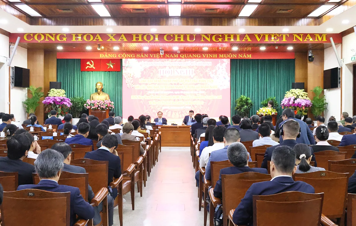 Đông đảo doanh nghiệp tham dự hội nghị