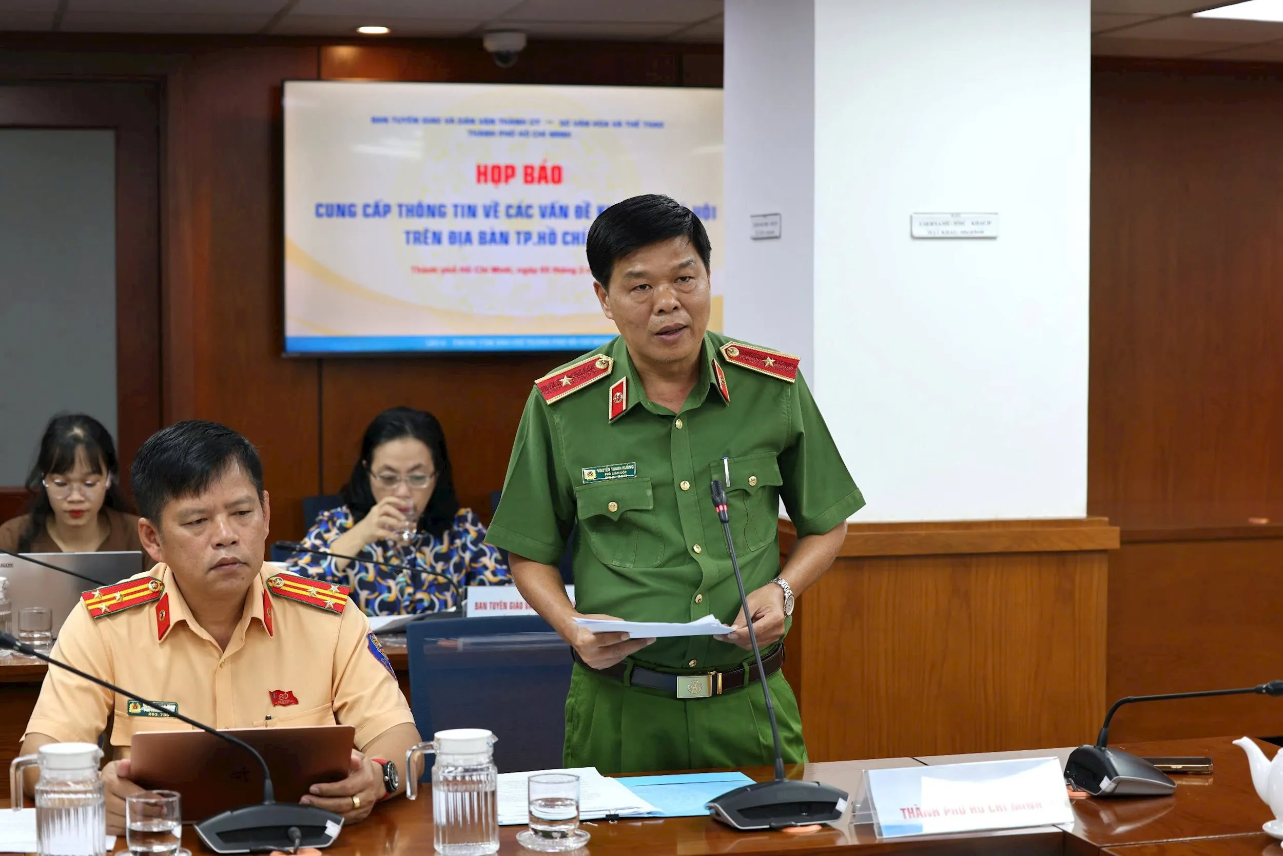 hinh thieu tuong huong