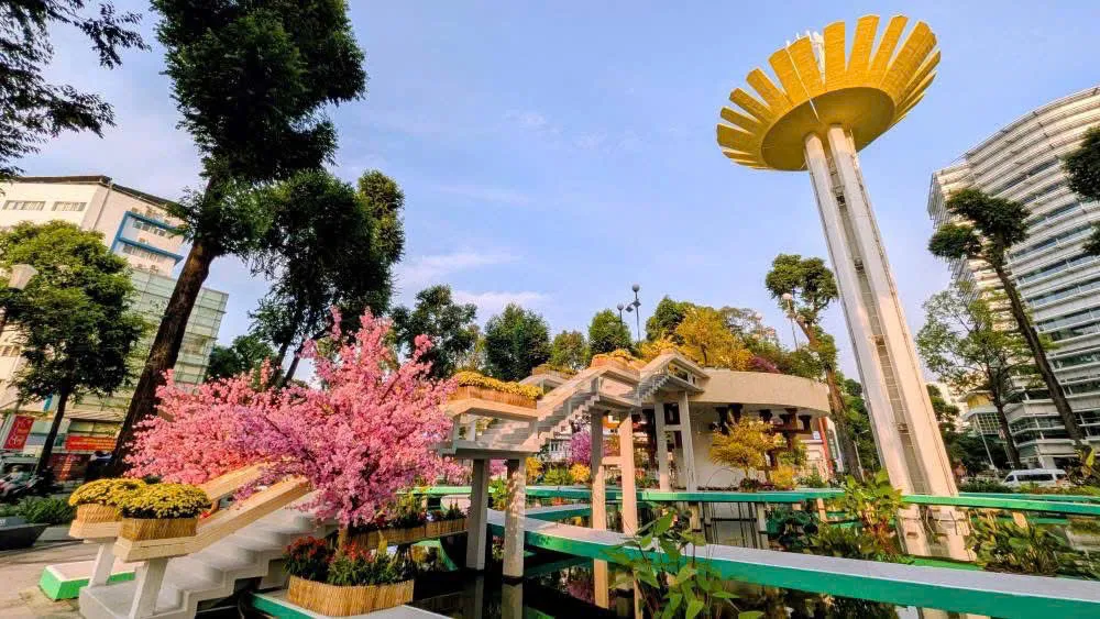 Hồ Con Rùa được chỉnh trang, khoác chiếc áo mới dịp tết Bính Ngọ 2026