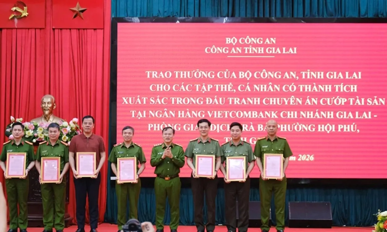 Nhóm cướp ngân hàng ở Gia Lai có kỹ năng sử dụng súng, 1  đối tượng trốn lệnh truy nã lâu năm