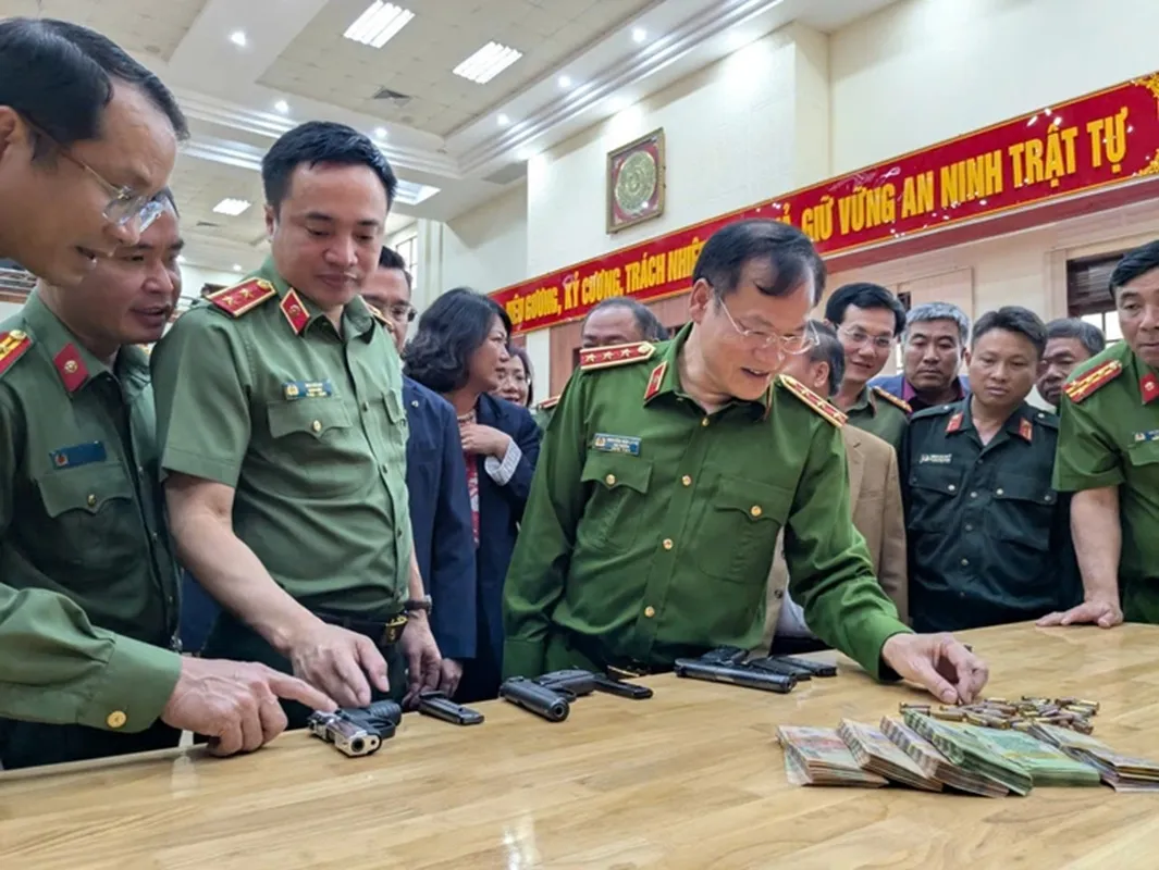 hop-bao-gia-lai-6-17703524568251453207448