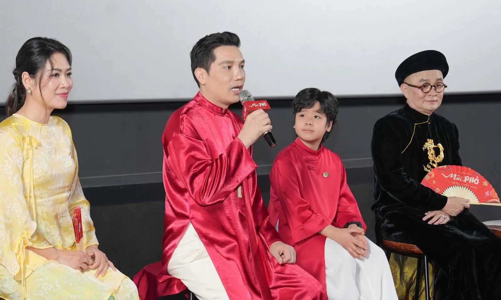 NSƯT Xuân Hinh: “Diễn hài có thể nhiều tiền hơn, nhưng điện ảnh mới là thứ để lại cho đời”